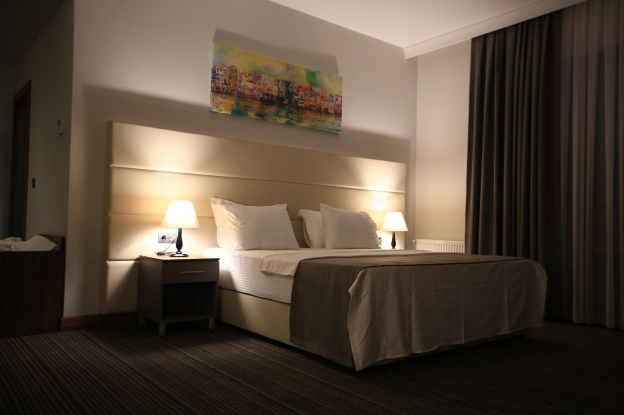 Familya Otel Erbaa Экстерьер фото