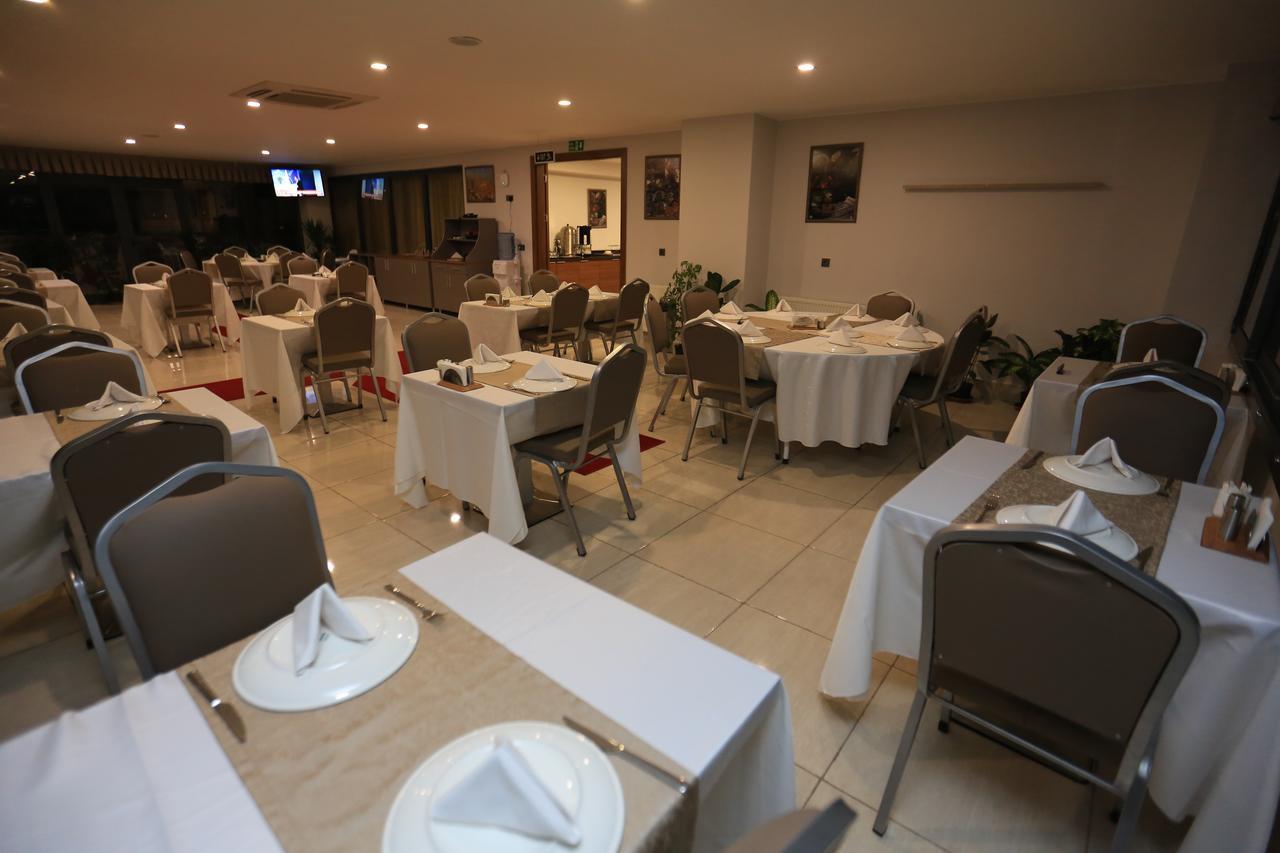 Familya Otel Erbaa Экстерьер фото