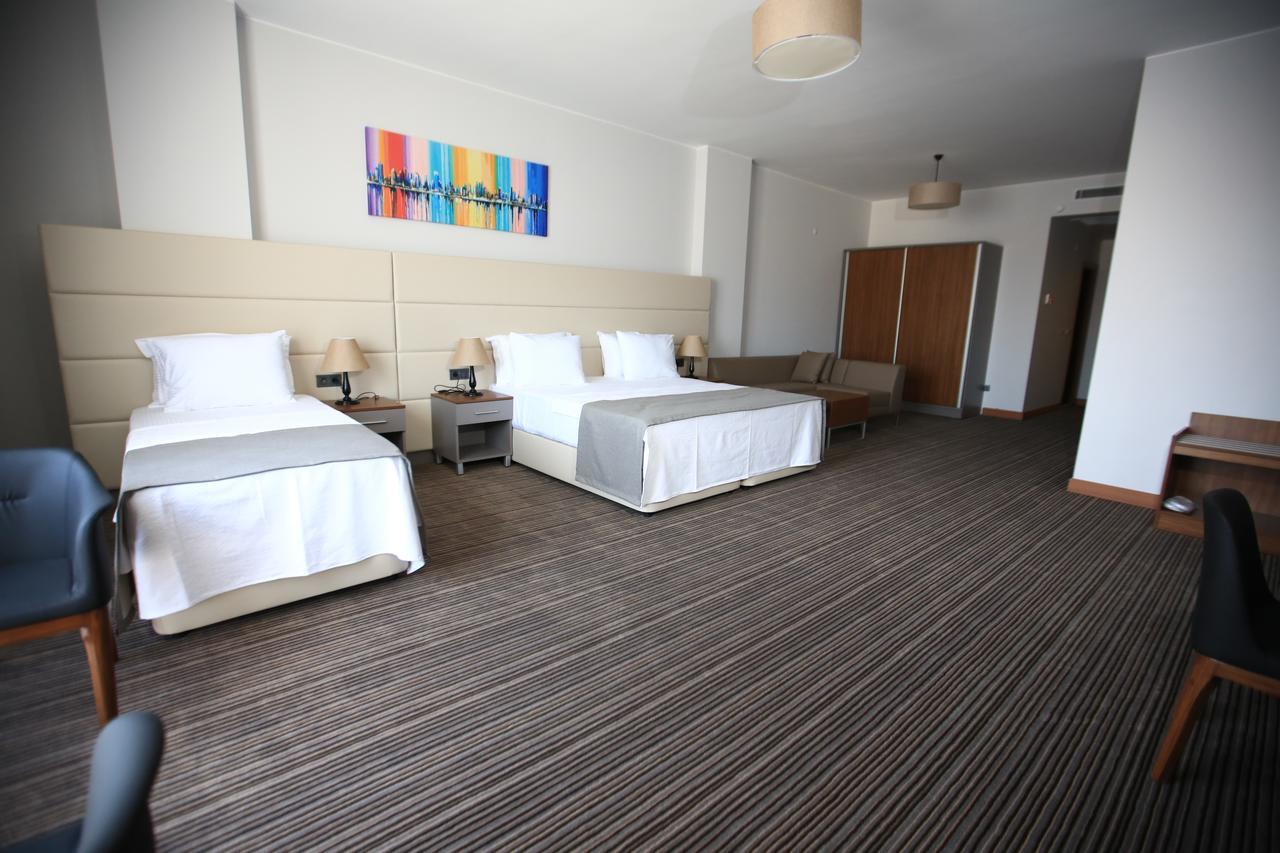 Familya Otel Erbaa Экстерьер фото